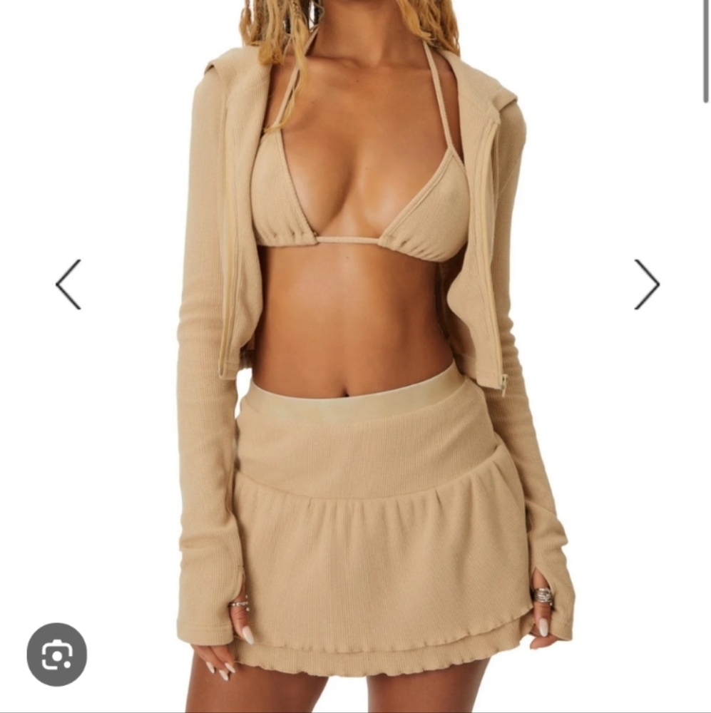 The kript crepe ruffle mini skirt